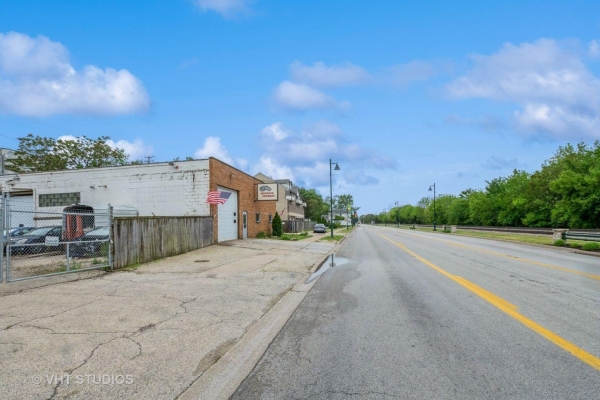 Listing Image #3 - Retail for sale at 926 MAIN Street, Lemont IL 60439