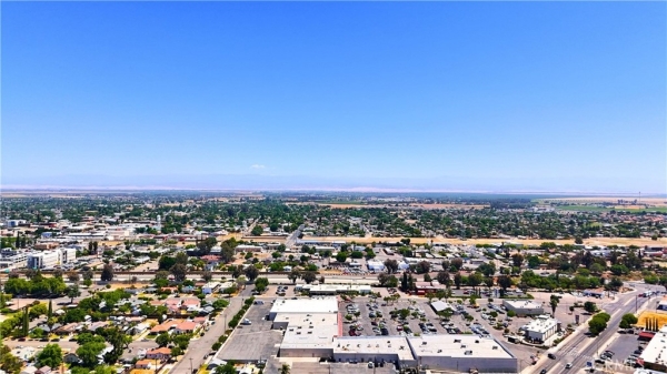 Listing Image #3 - Others for sale at 325 W Olive Avenue, Madera CA 93637