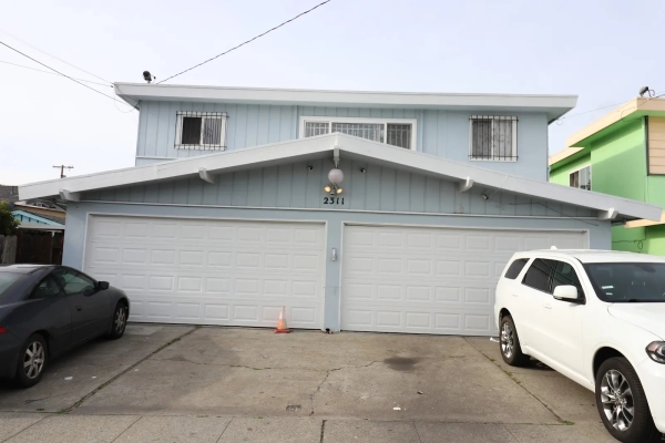Listing Image #1 - Multi-family for sale at 2311 35th Ave, Oakland CA 94601