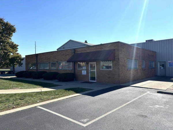 Listing Image #2 - Industrial for sale at 3401 W 8th Street, Muncie IN 47302