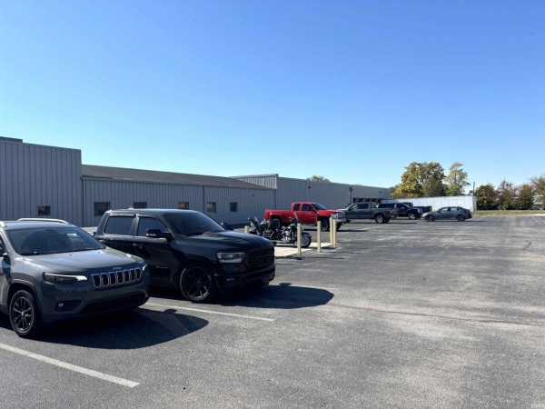 Listing Image #3 - Industrial for sale at 3401 W 8th Street, Muncie IN 47302
