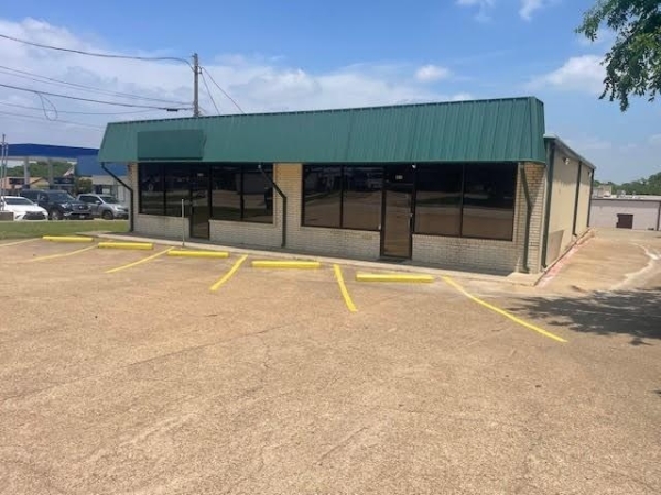 Listing Image #1 - Others for sale at 106 Terrace Drive, Desoto TX 75115