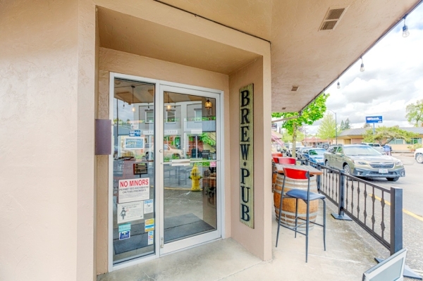 Listing Image #2 - Retail for sale at 403 N 3rd Ave, Stayton OR 97383