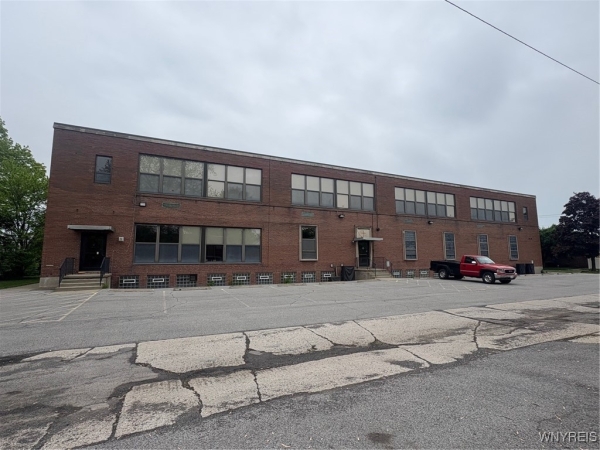 Listing Image #2 - Others for sale at 2499 Independence Avenue, Niagara Falls NY 14301