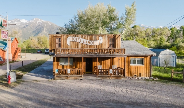 Listing Image #1 - Others for sale at 925 Lamoille Road, Lamoille NV 89828