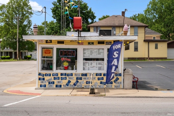 Listing Image #3 - Others for sale at 101 N State Street, South Whitley IN 46787