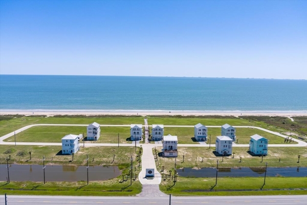 Listing Image #1 - Others for sale at 00 Aria Palms, Gilchrist TX 77617
