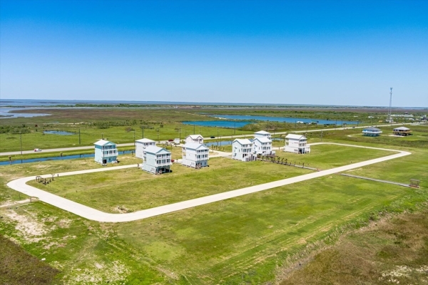 Listing Image #2 - Others for sale at 00 Aria Palms, Gilchrist TX 77617