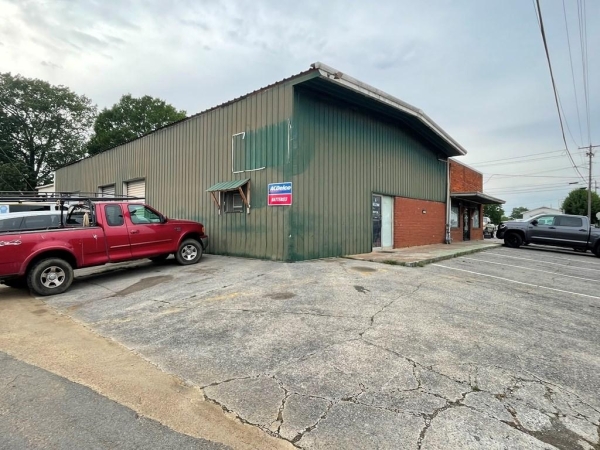 Listing Image #2 - Others for sale at 100 Easterling Street, DALTON GA 30721