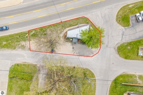 Listing Image #3 - Retail for sale at 81 N Morey Road, Lake City MI 49651