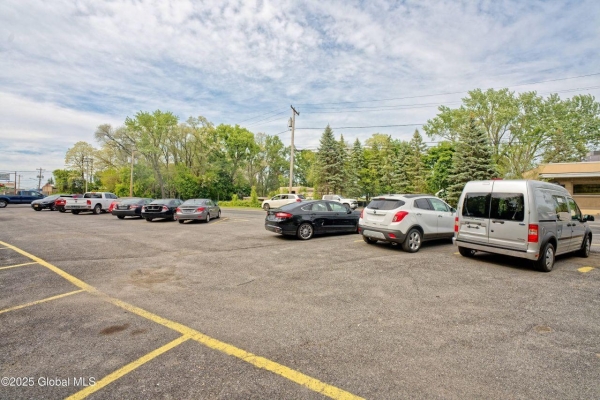 Listing Image #2 - Multi-family for sale at 1750 Chrisler Avenue, Schenectady NY 12303