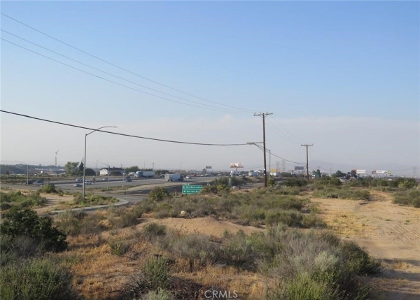 Listing Image #1 - Land for sale at 0 Mariposa, Hesperia CA 92344