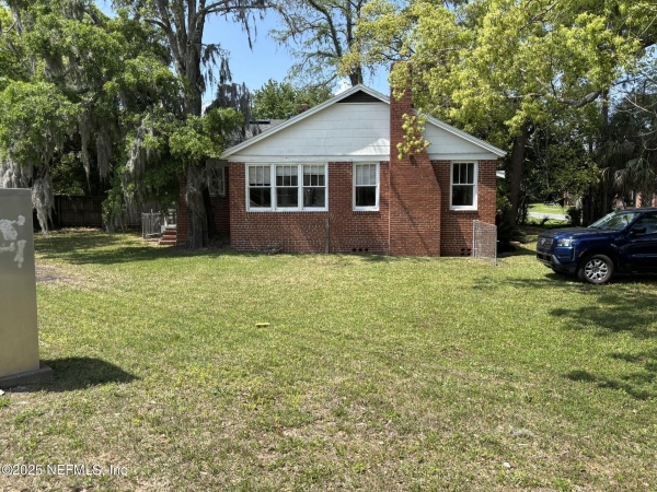 Listing Image #3 - Office for sale at 5010 Blackburn Street, Jacksonville FL 32210