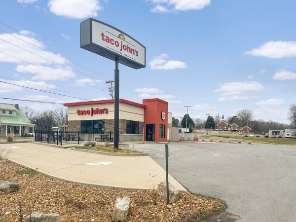 Listing Image #3 - Retail for sale at 415 Donelson Parkway, Dover TN 37058