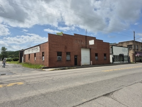 Listing Image #3 - Others for sale at 546 Main Street, Rainelle WV 25962