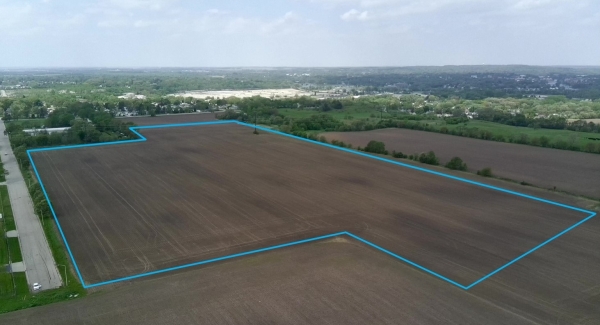 Listing Image #2 - Land for sale at 401 Freedom Ln, Janesville WI 53546