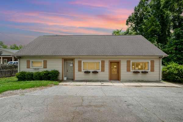 Office for Sale - 1512 Davie Avenue, Statesville NC