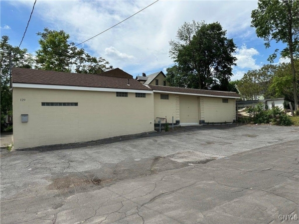Listing Image #1 - Retail for sale at 129 Fairview Ave, Syracuse NY 13203