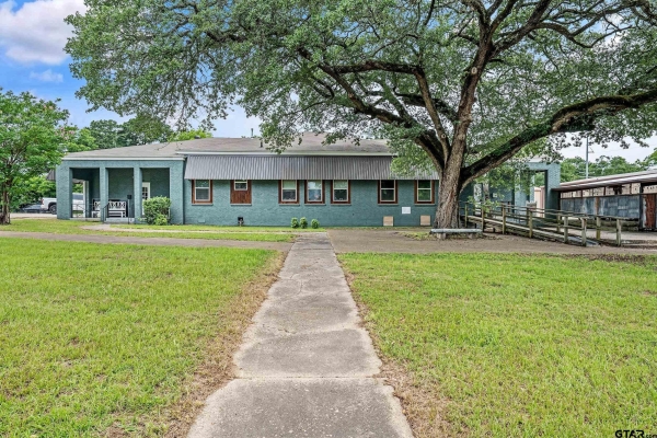 Listing Image #2 - Others for sale at 406 W Blair St., Mineola TX 75773