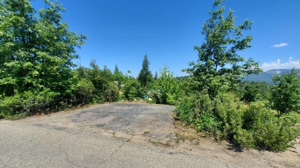 Listing Image #2 - Others for sale at 52861 Cedar Drive, Oakhurst CA 93644
