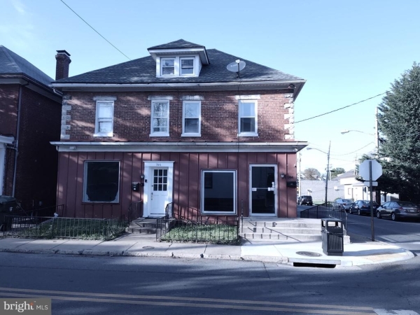 Listing Image #2 - Others for sale at 144 Fairground Avenue, Hagerstown MD 21740