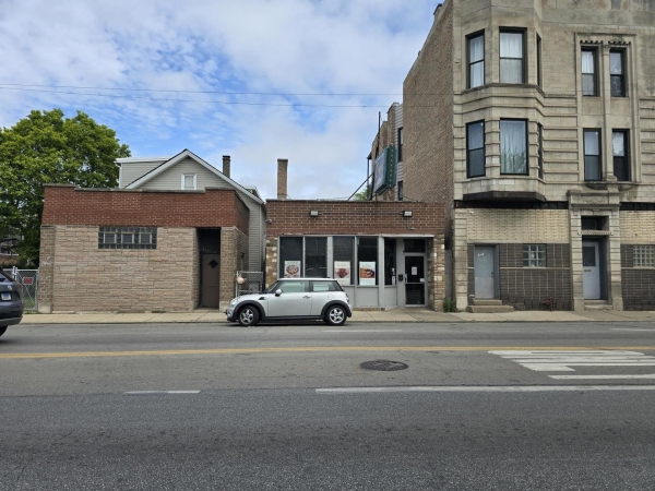 Listing Image #2 - Others for sale at 704 W 47th Street, Chicago IL 60609