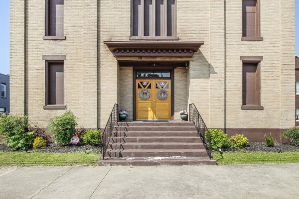 Listing Image #2 - Others for sale at 204 Broadway Street, Cave City KY 42127
