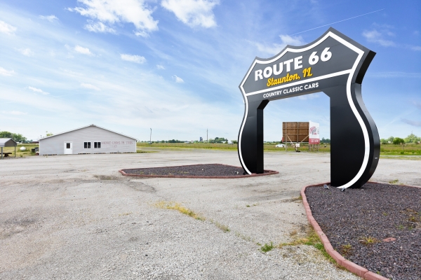Listing Image #1 - Others for sale at 2149 East Frontage Road, Staunton IL 62088