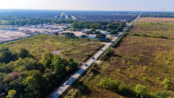 Listing Image #3 - Industrial for sale at 4340 Katy Hockley Cuttoff Rd, Katy TX 77493