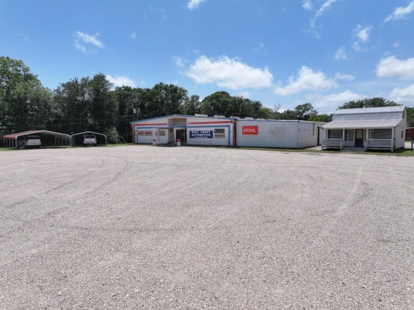 Listing Image #3 - Others for sale at 1440 Gulfway Dr, Winnie TX 77665
