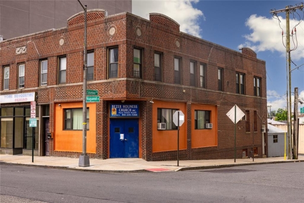 Listing Image #1 - Others for sale at 375 Huguenot Street, New Rochelle NY 10801