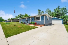 Listing Image #2 - Others for sale at 1026 Eisenhower Rd, Hiawatha IA 52233