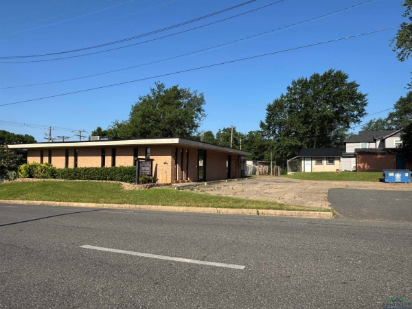 Listing Image #2 - Others for sale at 307 S Wellington, Marshall TX 75670