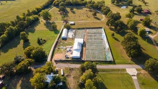 Listing Image #1 - Others for sale at 947 N Buffington Road, Sallisaw OK 74955