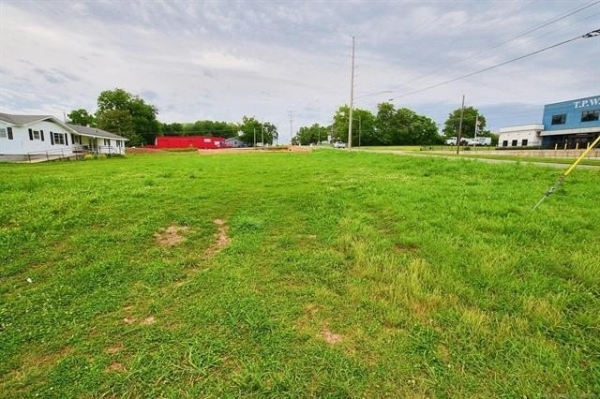 Listing Image #3 - Others for sale at W Choctaw Street, Tahlequah OK 74464