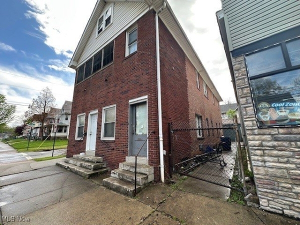 Listing Image #2 - Others for sale at 1115 East Avenue, Elyria OH 44035