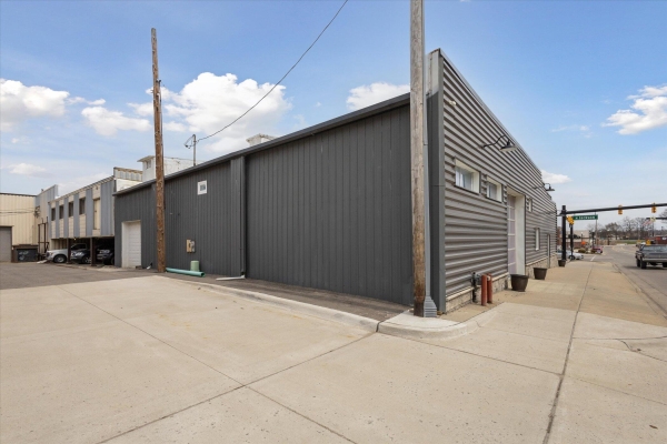 Listing Image #2 - Office for sale at 206 W Louis Glick Highway, Jackson MI 49201