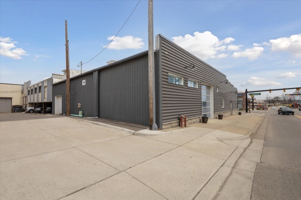 Listing Image #3 - Office for sale at 206 W Louis Glick Highway, Jackson MI 49201
