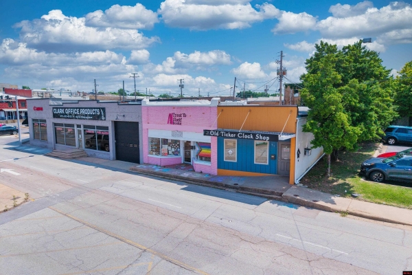 Listing Image #2 - Others for sale at 813 S MAIN STREET, Mountain Home AR 72653