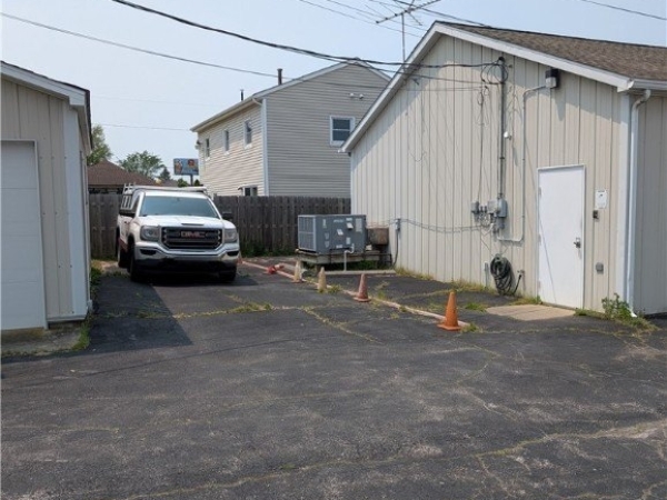 Listing Image #3 - Others for sale at 41981 N Ridge Road, Elyria OH 44035