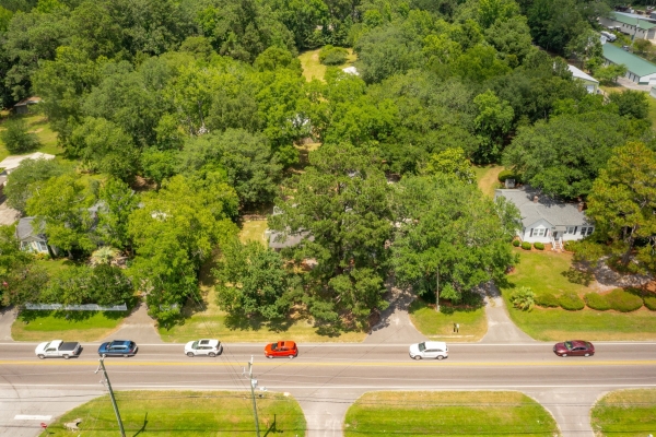 Listing Image #2 - Multi-family for sale at 1219 Central Avenue, Summerville SC 29486