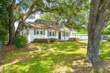 Listing Image #3 - Multi-family for sale at 1219 Central Avenue, Summerville SC 29486