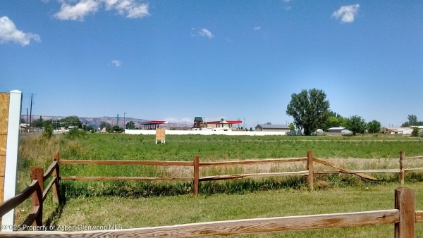 Listing Image #2 - Land for sale at 2910 D Road, 1 Acre, Grand Junction CO 81504