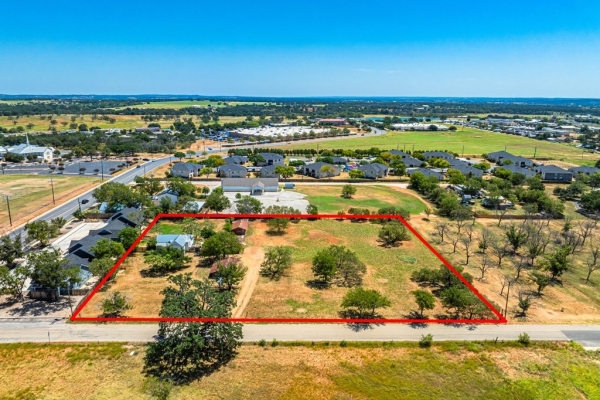 Listing Image #3 - Others for sale at 807 S Eagle St, Fredericksburg TX 78624