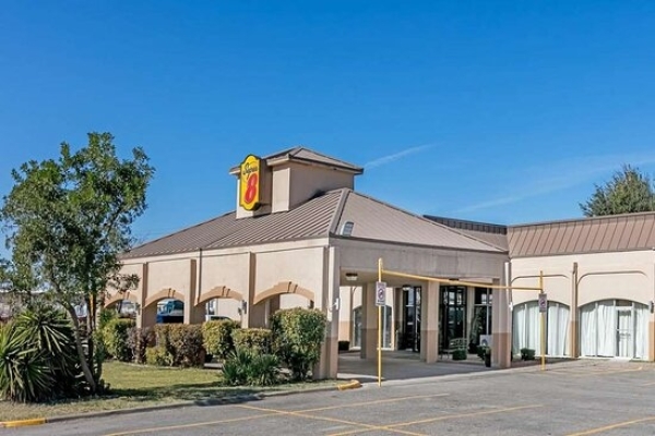 Listing Image #1 - Hotel for sale at 3200 W Dickinson Blvd., Fort Stockton TX 79735, Fort Stockton TX 79735