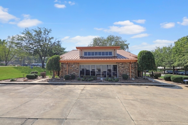 Listing Image #3 - Office for sale at 906 Osler, Jonesboro AR 72401