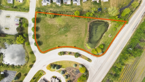 Listing Image #2 - Others for sale at 11 Executive Dr., Hawthorn Woods IL 60047