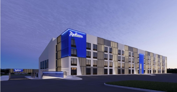 Listing Image #1 - Hotel for sale at 1515 N IH 35 Ave , DeSoto TX 75115, DeSoto TX 75115
