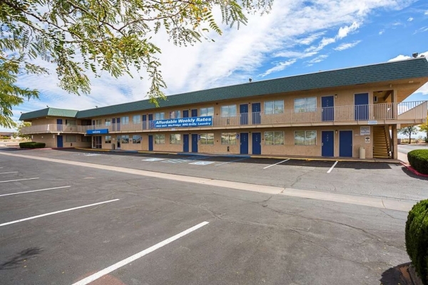 Listing Image #2 - Hotel for sale at 1350 W Main St., Barstow CA 92311, Barstow CA 92311