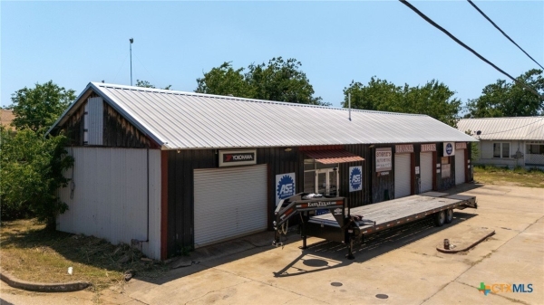 Listing Image #2 - Others for sale at 212 E Main Street, Gatesville TX 76528